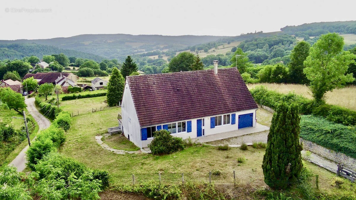 Maison à SAINT-ANDRE-EN-MORVAN