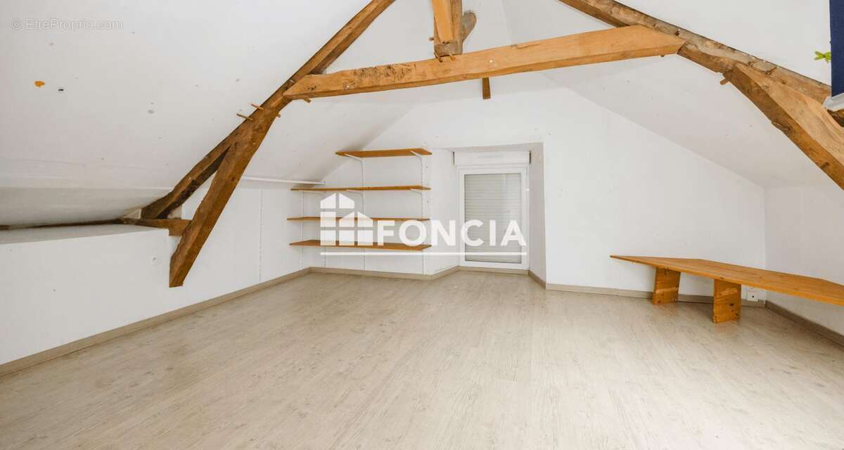 Maison à CHARTRES-DE-BRETAGNE