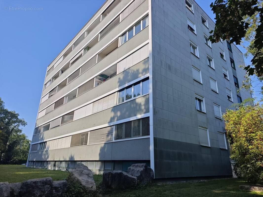 Appartement à FERNEY-VOLTAIRE