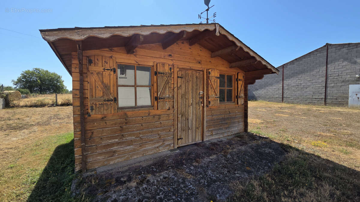Maison familiale 143 m2     3 chambres     Sous-sol complet     Terrain de 4 700 m2 - photo 12