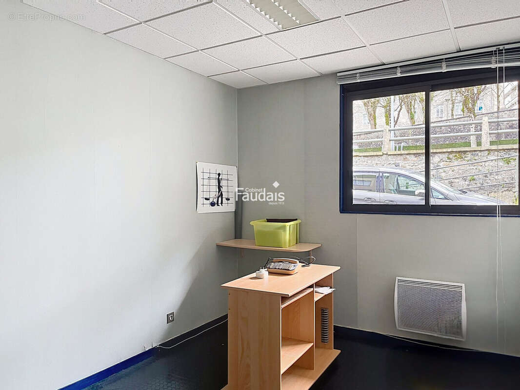 Commerce 116 m² à Coutances  - photo 6