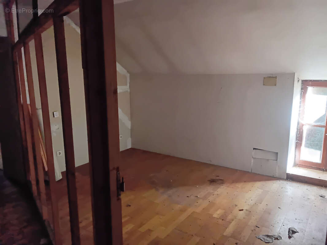 Maison à OUROUER-LES-BOURDELINS