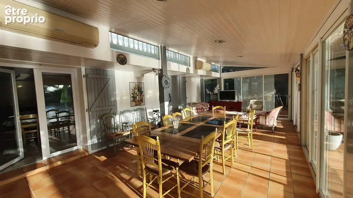 À vendre à Hagetmau (40) : grande maison avec 9 pièces - photo 8