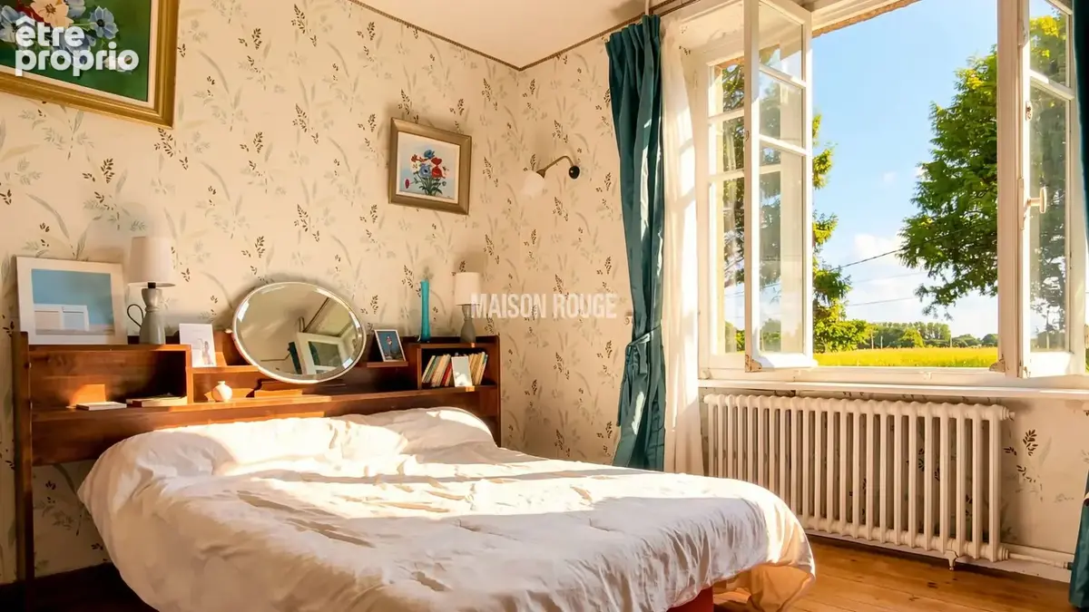 Maison familiale à vendre à Ploëzal , 4 chambres, grenier aménageable et terrain de 1 550 m² - photo 9