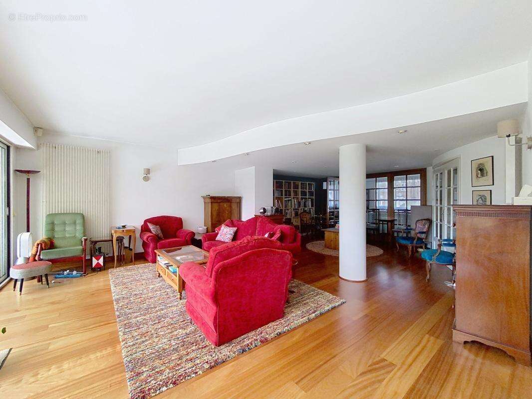 Maison à LA CHAPELLE-D&#039;ARMENTIERES