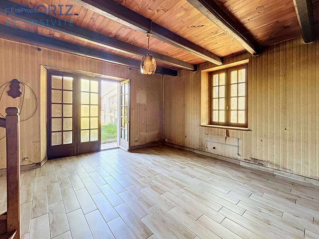 Maison à MIDREVAUX