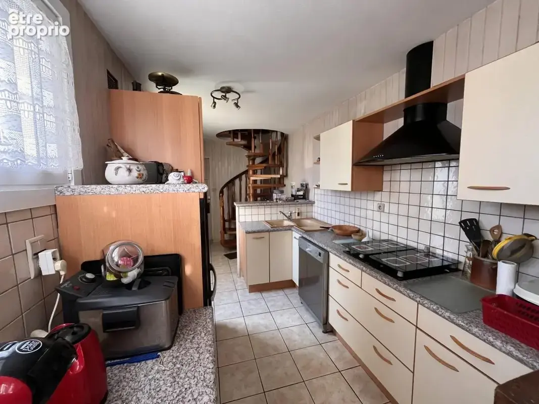 Maison 118 m² à Juillan  - photo 4