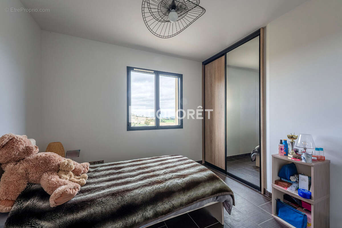 Maison à FLEURIEUX-SUR-L&#039;ARBRESLE