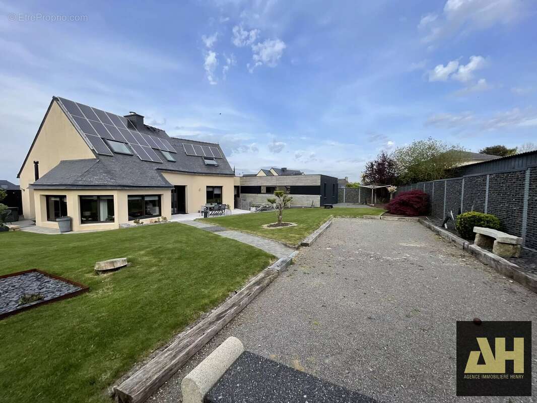 Maison à PLOUNEVENTER