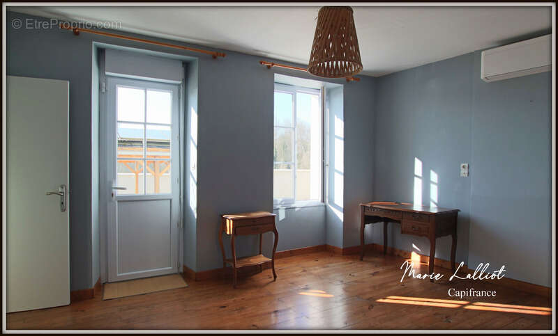 Maison à vendre 8 pièces, 204m², Puiseautin, 5 chambres, Piscine, Garage, Climatisation, Panneaux Solaires, Cave - photo 6
