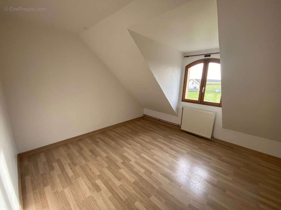 Maison à SAINT-LUPERCE