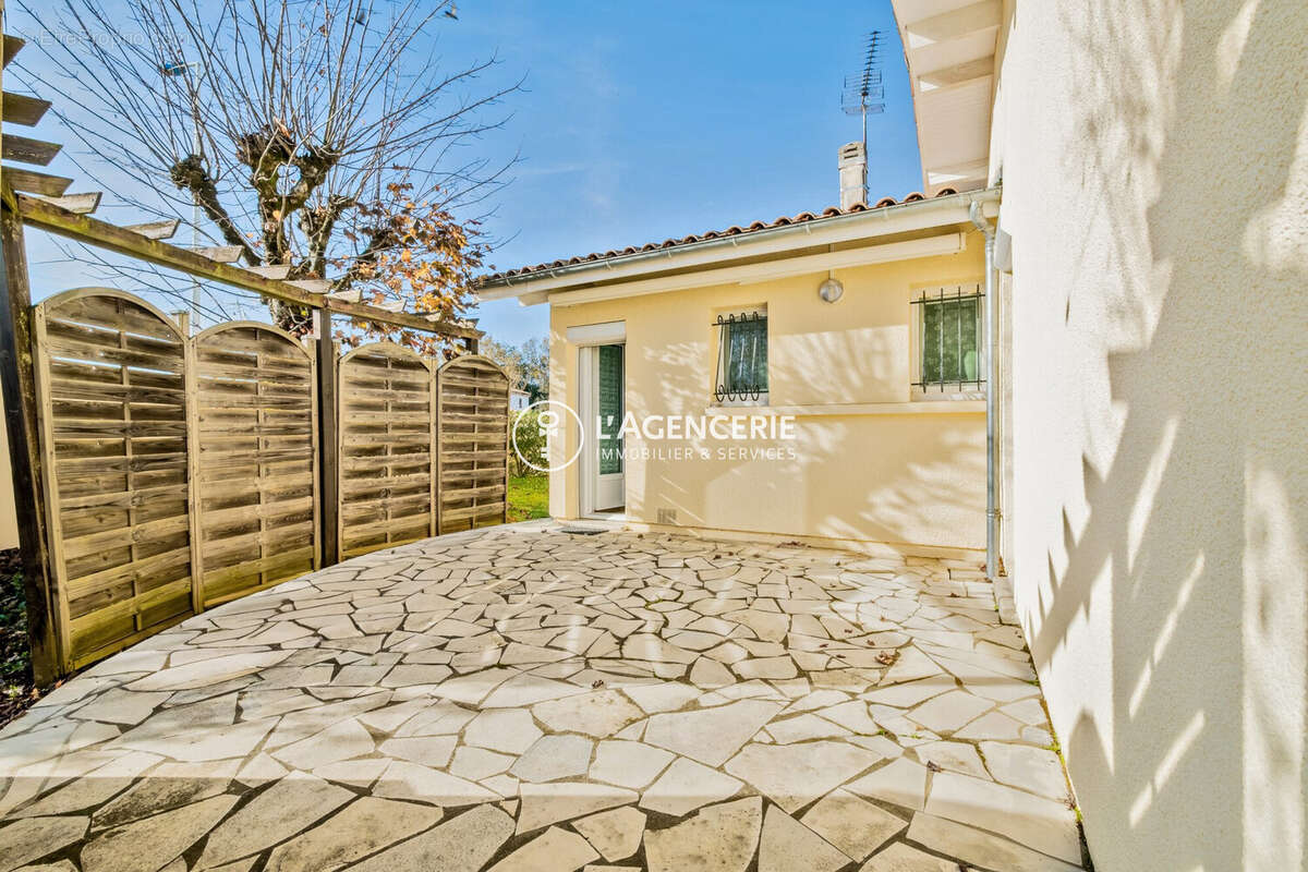 Maison à LE HAILLAN