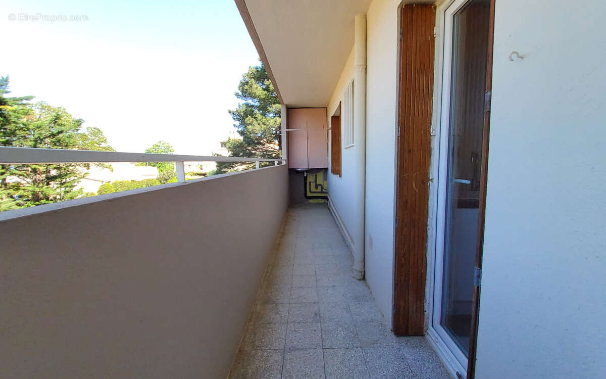 Appartement à CUERS