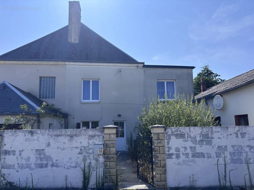 Maison à CONTINVOIR