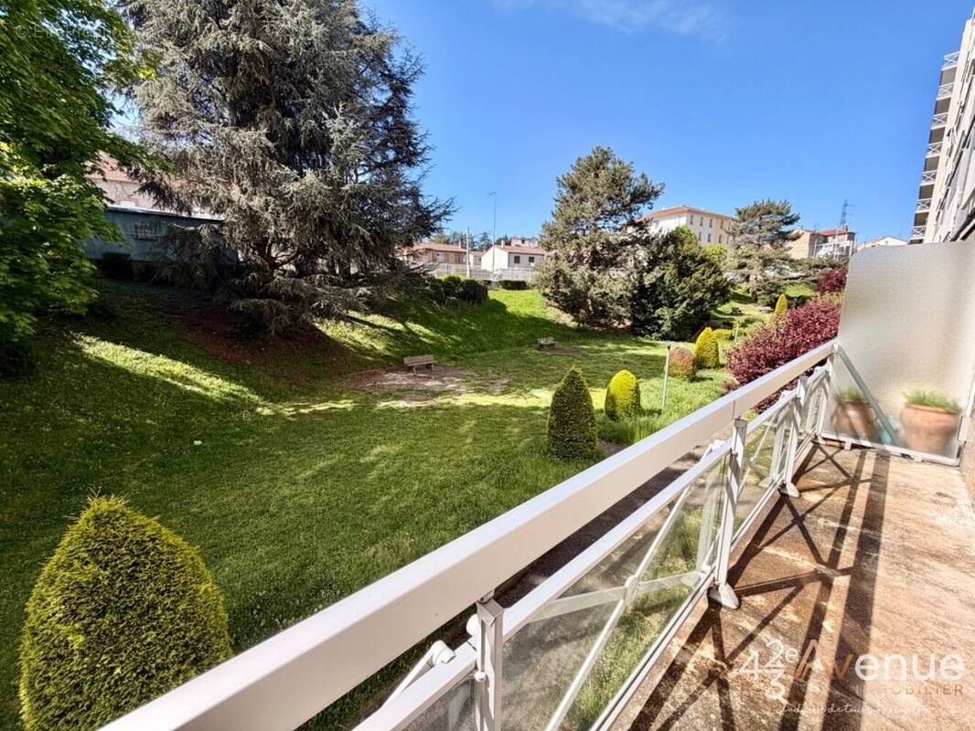 Appartement à SAINT-ETIENNE