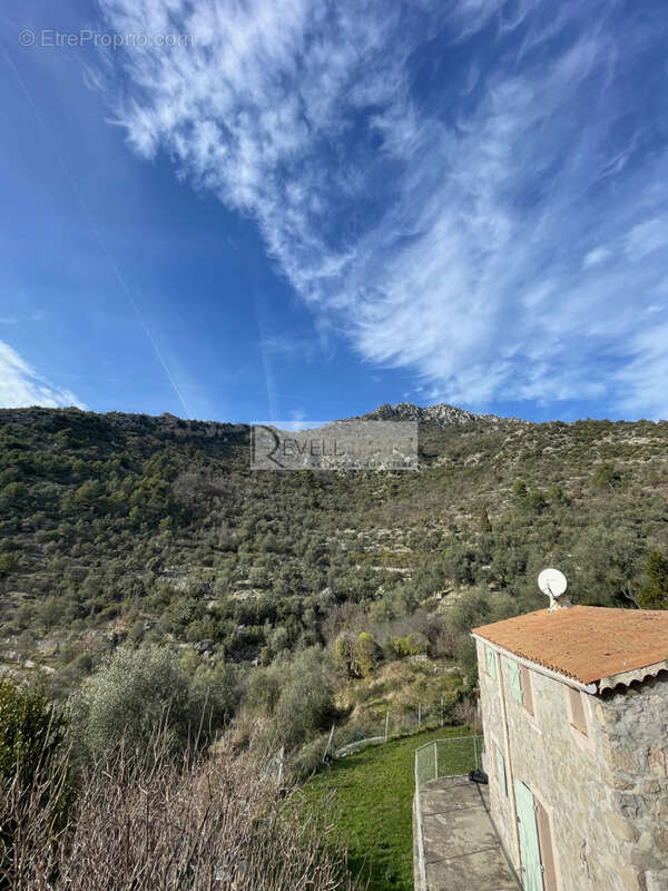Appartement à UTELLE