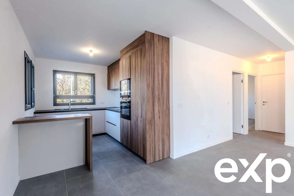 Appartement à NEUVECELLE