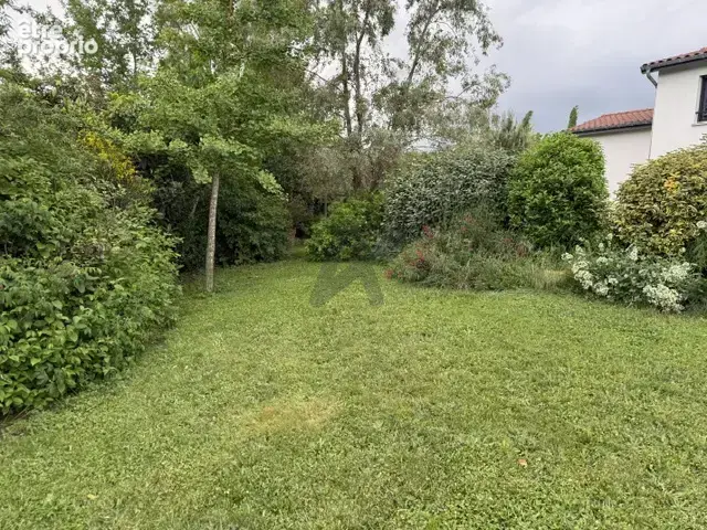 Maison d'architecte de standing 190 m2 -garage et grand sous sol - 2000 m2 de terrain - Piscine - photo 14