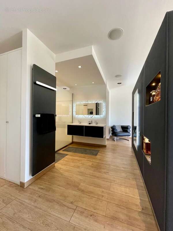 Maison à L&#039;ISLE-SUR-LA-SORGUE