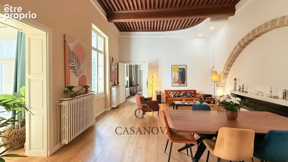 Appartement de caractère rénové avec terrasse dans un hôtel particulier à Béziers - photo 2