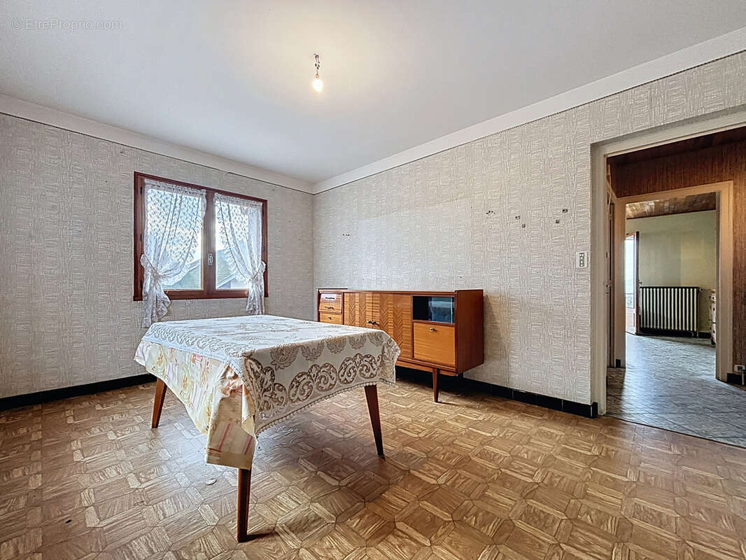 Appartement à DRUMETTAZ-CLARAFOND