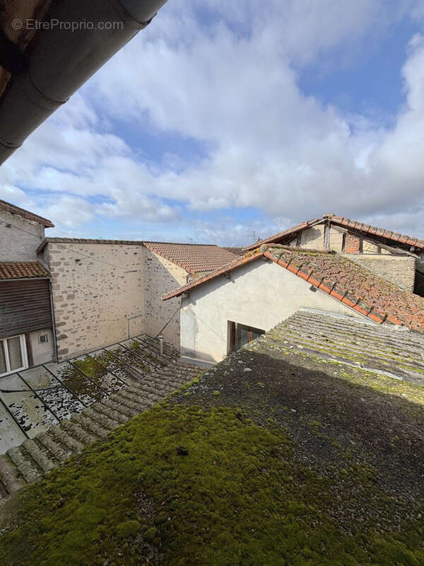 Commerce à SAINT-JUNIEN