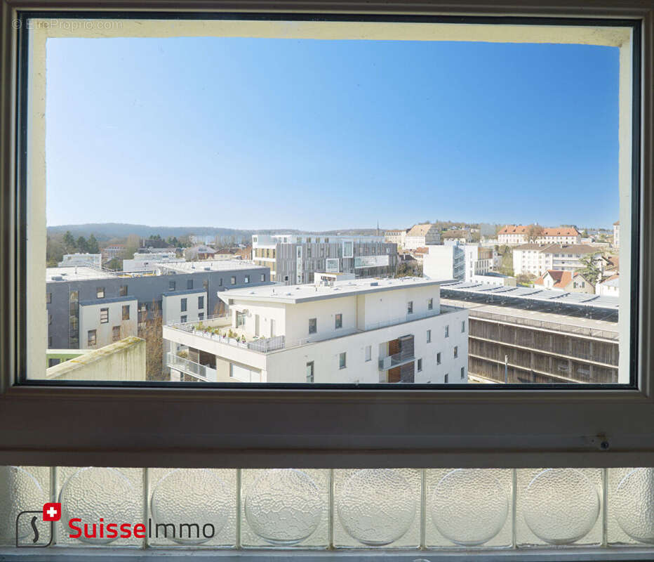 Appartement  4 pièces 70.4 m2 - 2 balcons - Vue Château et pré-la-Rose - photo 9
