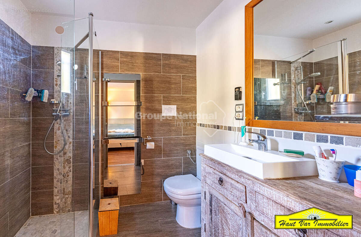 Maison à VINON-SUR-VERDON