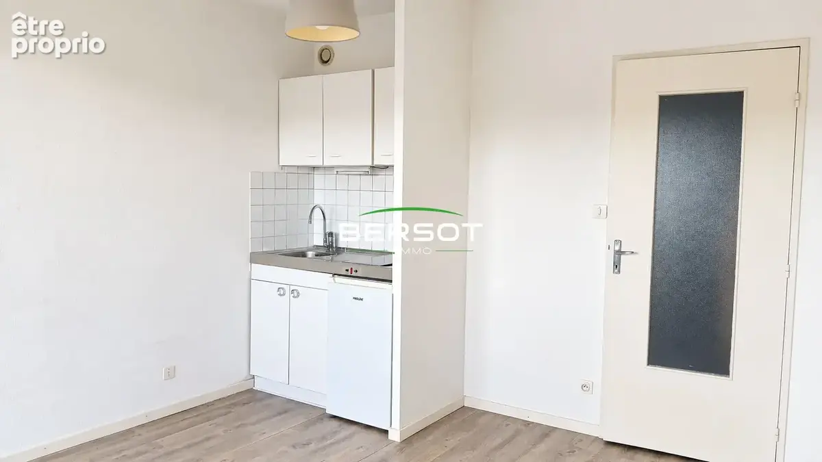Studio lumineux 20.65 m² avec balcon - vue dégagée sur besançon - photo 3