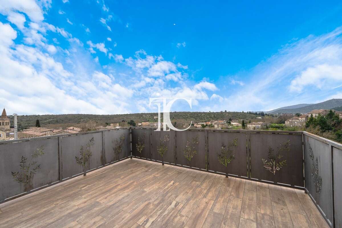 Maison à SAINT-PAUL-LE-JEUNE