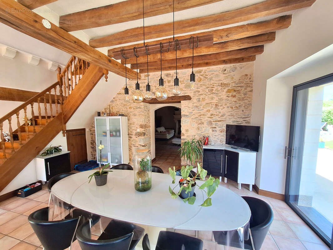 Longère de caractère avec 5 chambres - photo 5