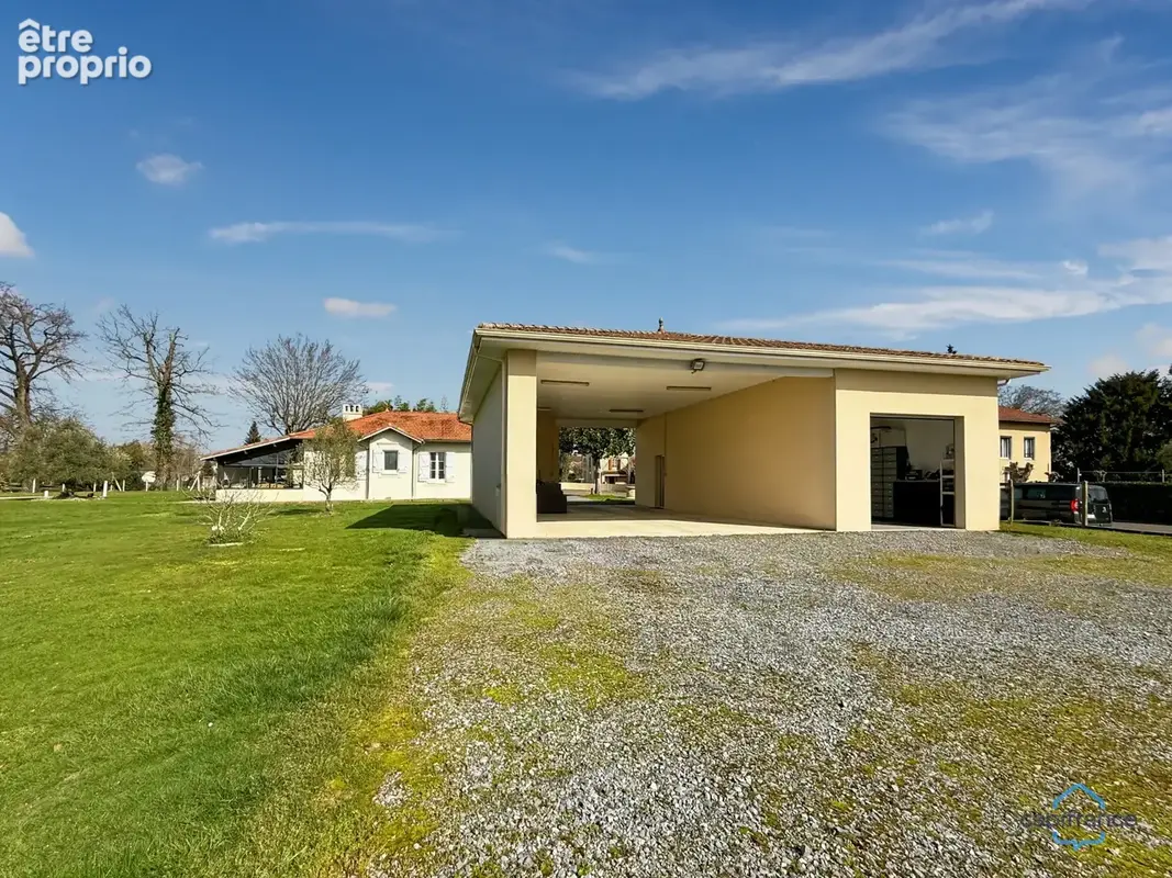 Dpt Gers (32), à vendre BARCELONNE DU GERS Maison T5 de 155 m² habitables + grands garages, dépendances et piscine sur 8678 m² d - photo 13