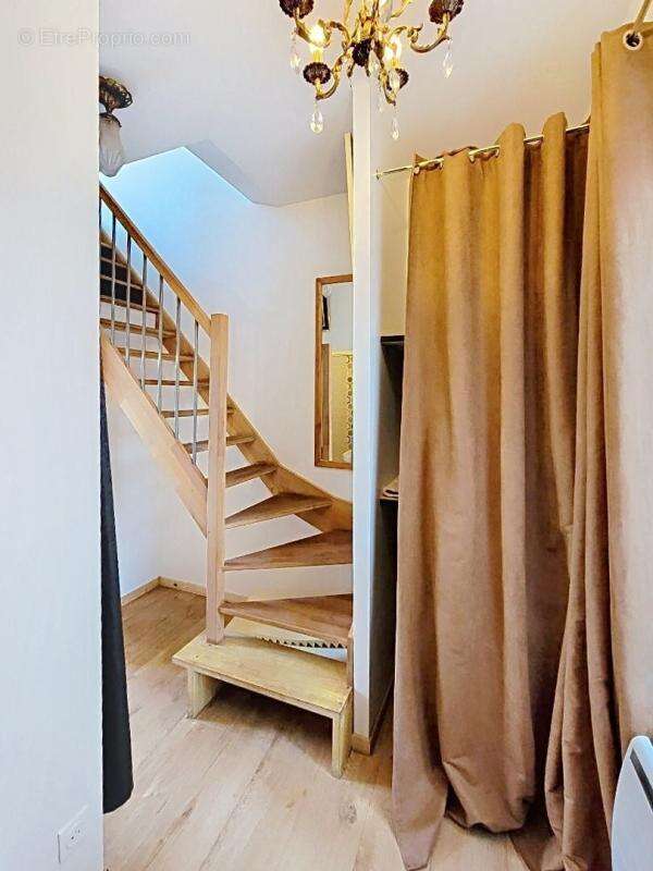 Maison de caractère avec vue dominante - photo 6
