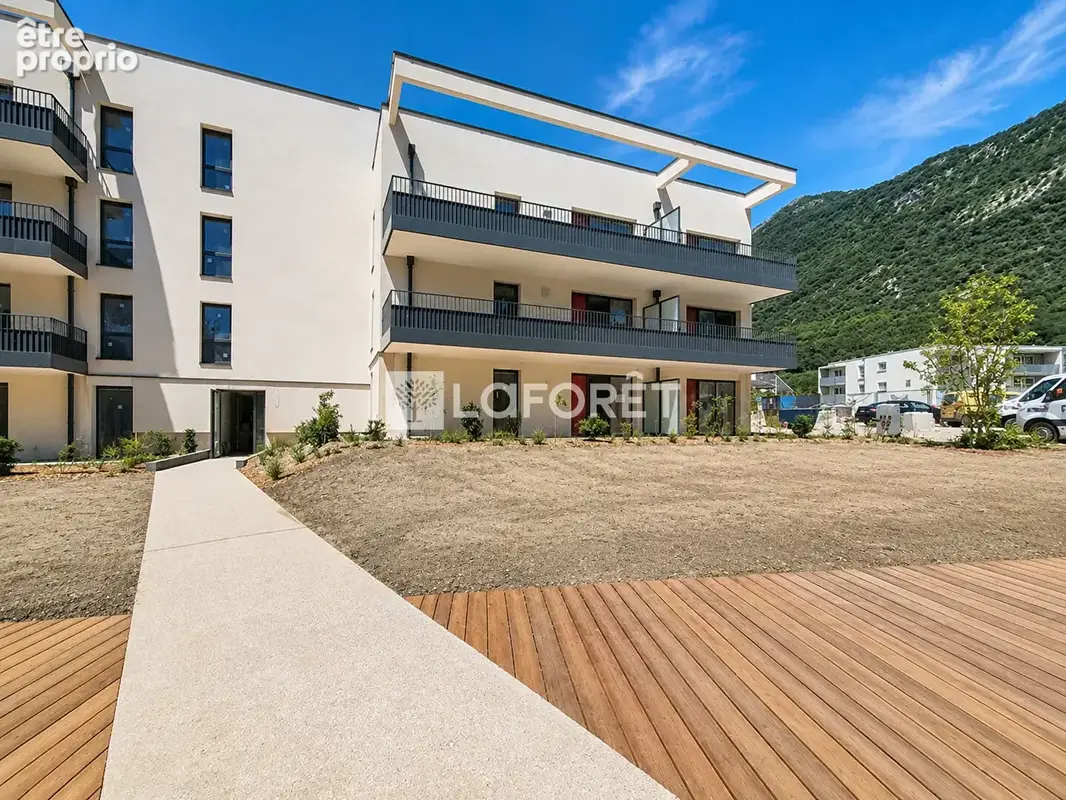 Appartement Challes Les Eaux 3 pièce(s) 64m² - photo 4