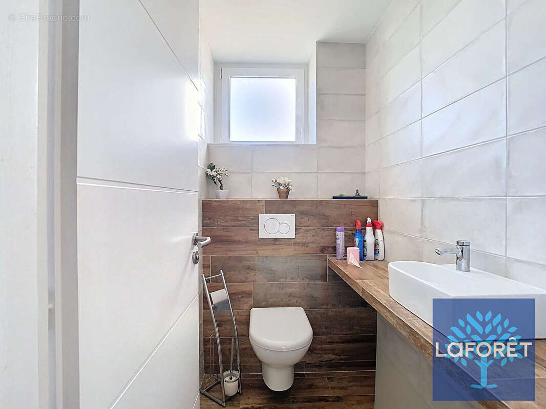 Maison à SAINT-PROUANT