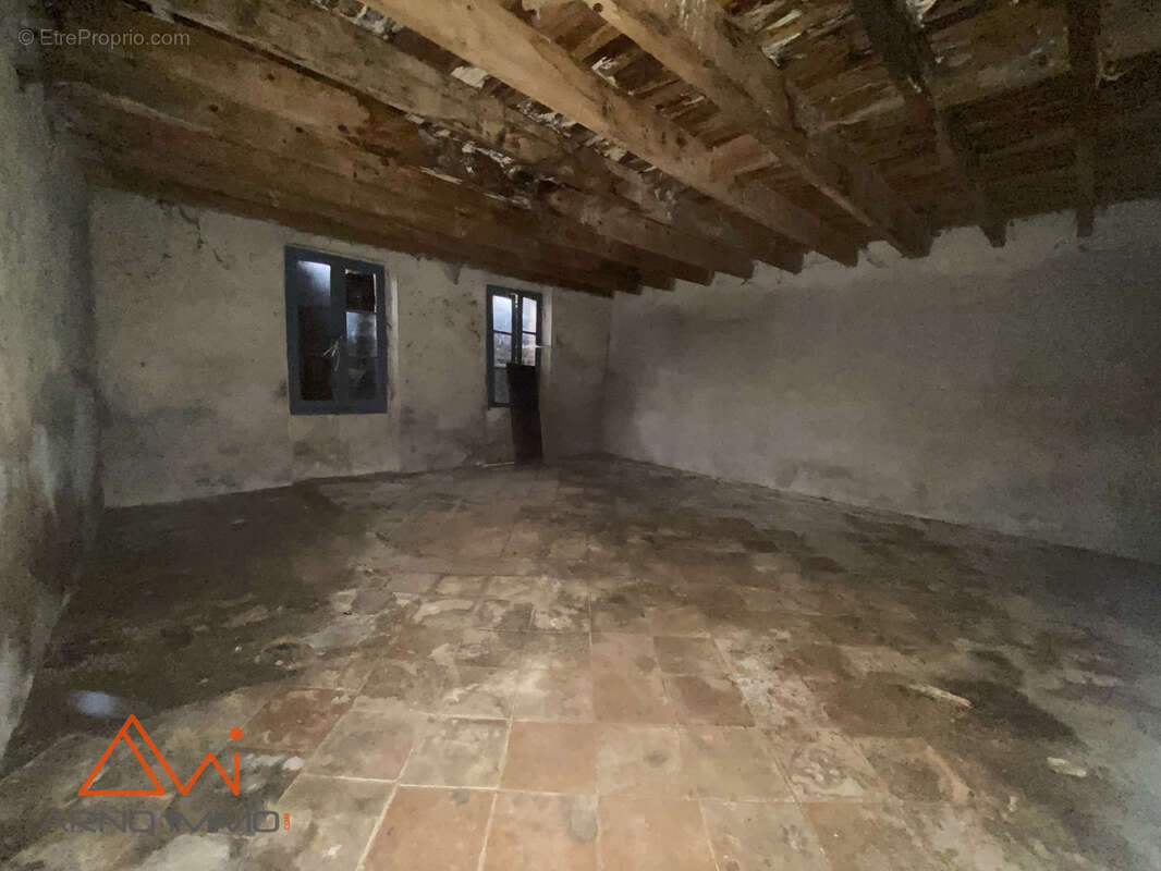 Maison à LABASTIDE-DE-LEVIS