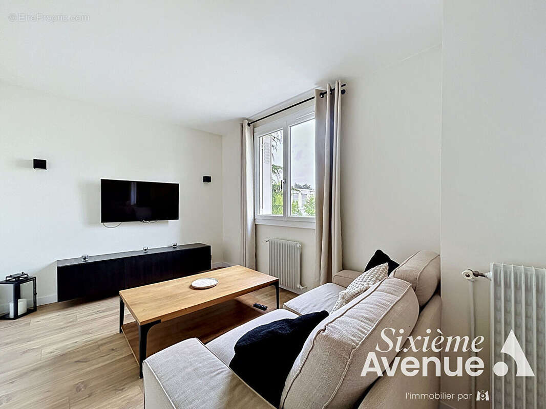 Appartement à BRON