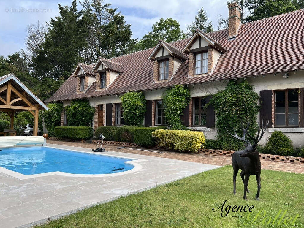 Maison à NEUVY-SUR-BARANGEON