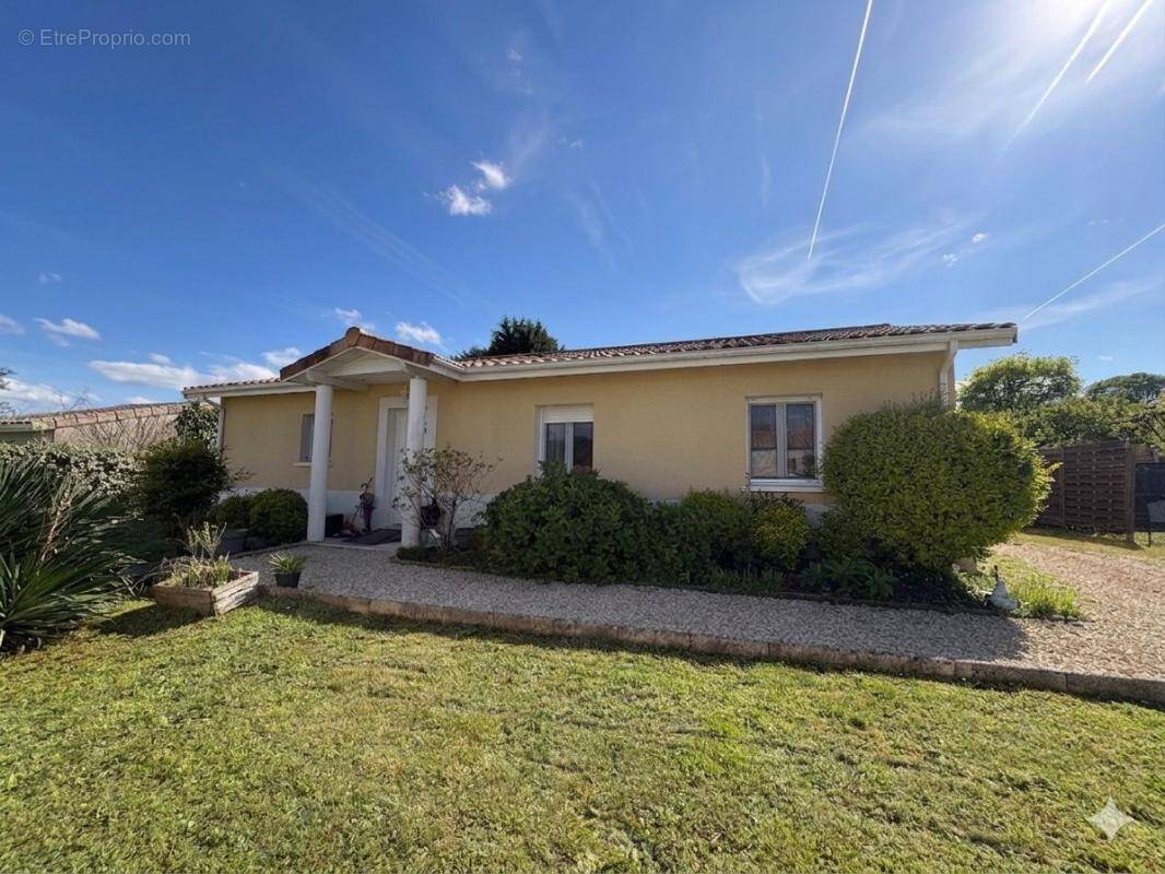 Maison à BAZAS