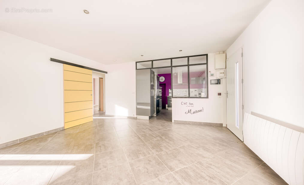 Maison à OZOIR-LA-FERRIERE