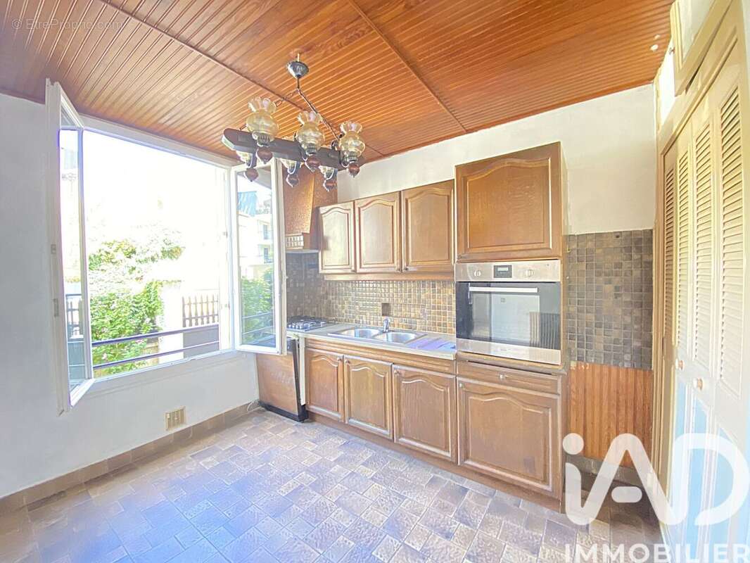 Photo 3 - Maison à SURESNES