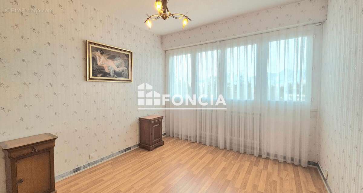 Appartement à ECHIROLLES