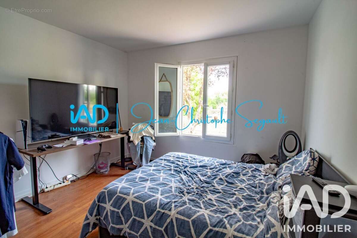 Maison 163 m² à Villemandeur  - photo 4
