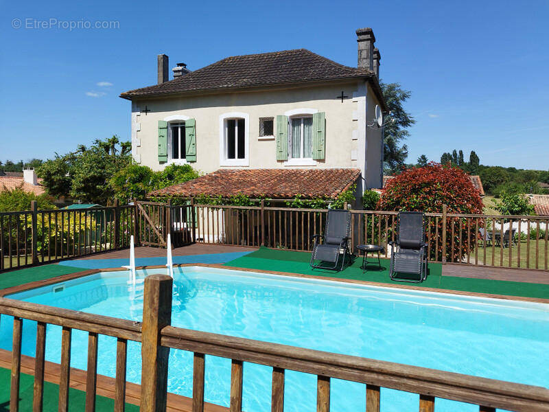 OVERVIEW - Maison à LORIGNE