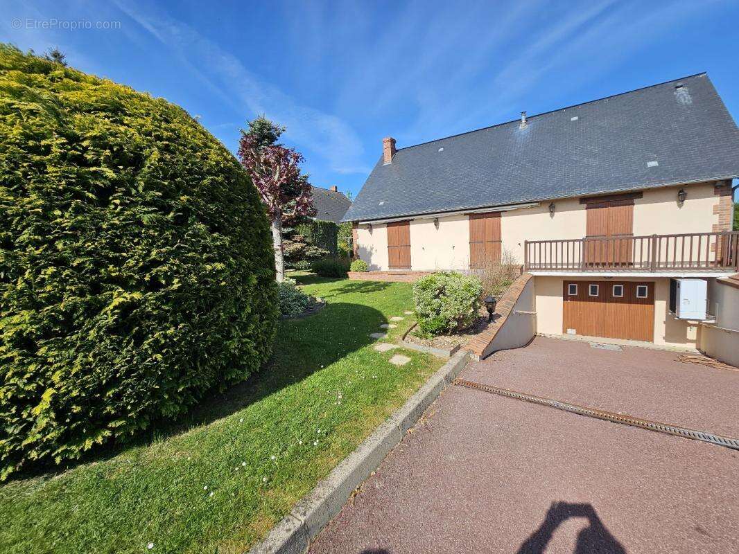 Maison à BOURGTHEROULDE-INFREVILLE