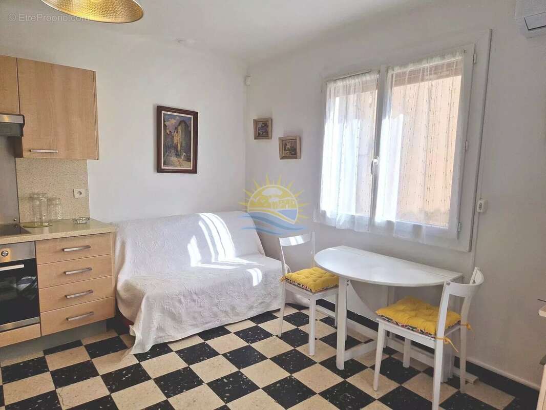 Maison à SAUSSET-LES-PINS