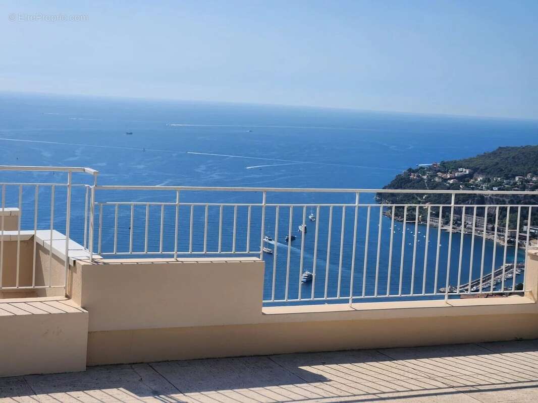 Appartement à VILLEFRANCHE-SUR-MER