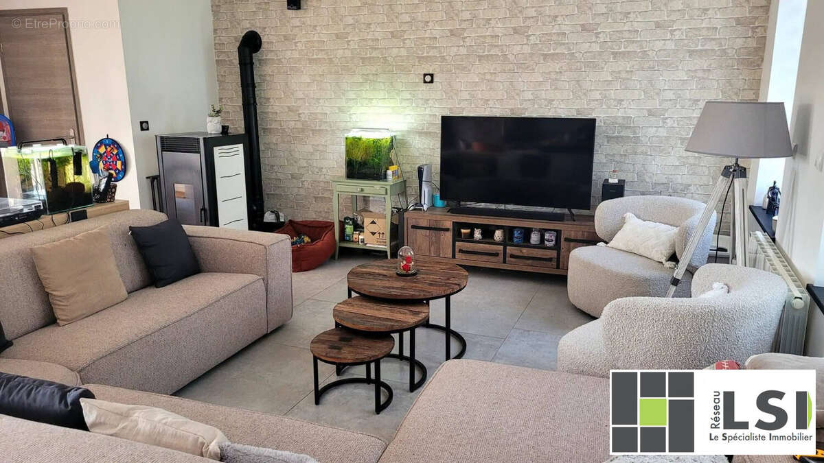 Maison 120 m² à Raucourt-Au-Bois  - photo 2