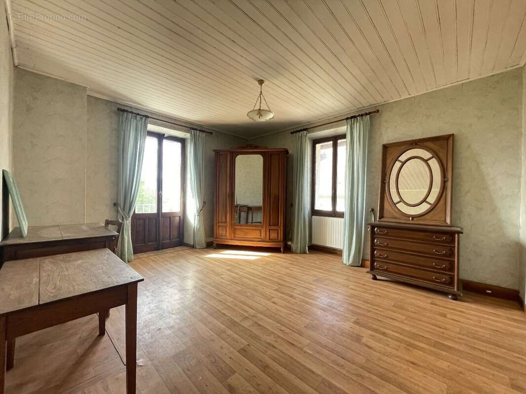 Maison à POISY