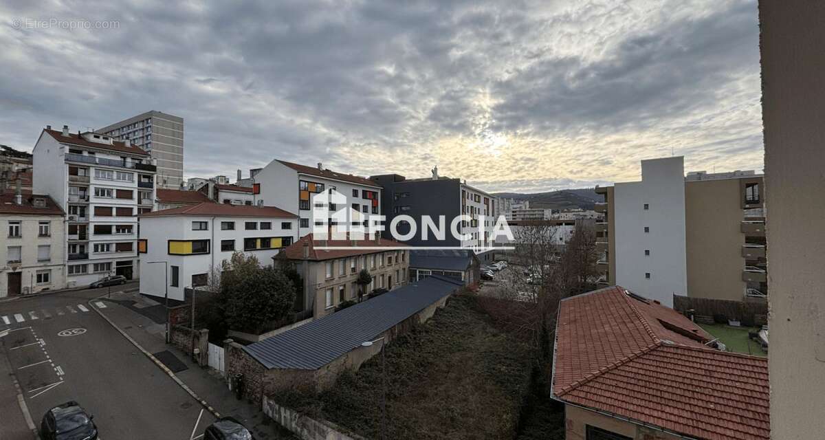 Appartement à SAINT-ETIENNE